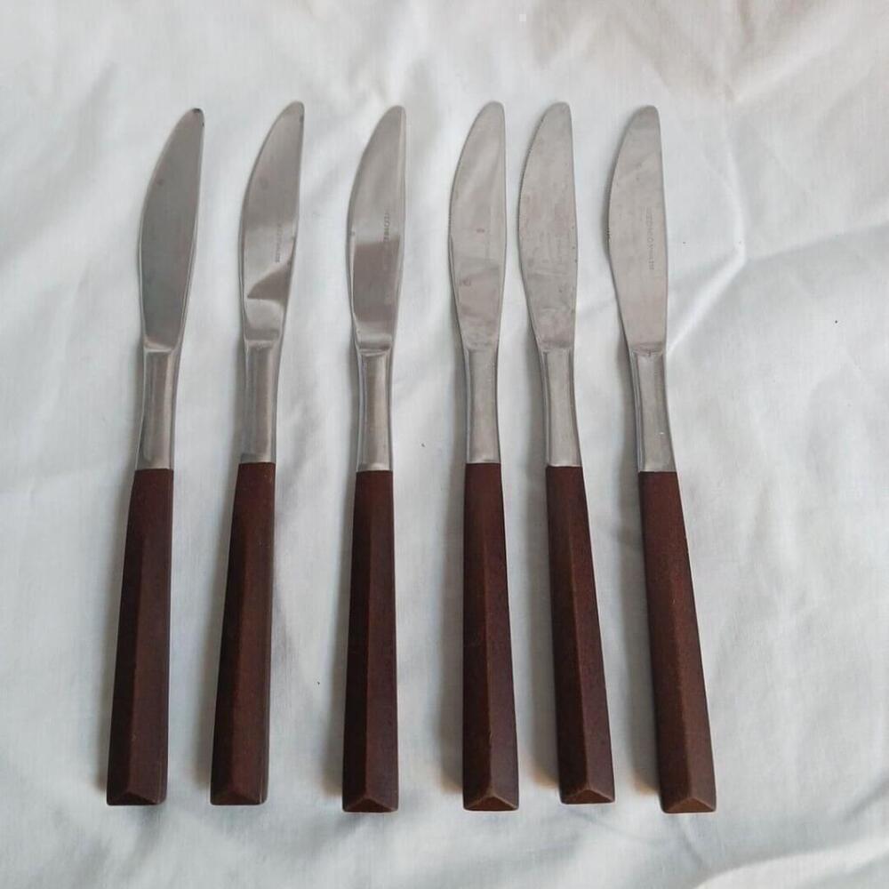 Lot of 6 MCM Woodwind Japan Stainless Butter Knives